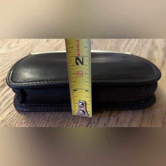 Vintage Wilson’s Leather Kisslock Coin Purse - Picture 10 of 16